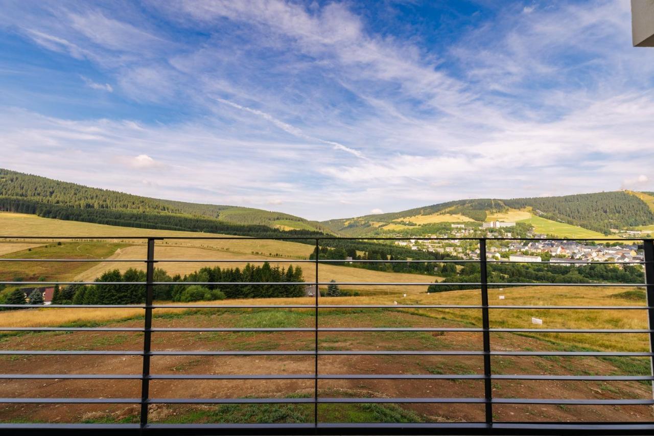 Apartment Enzian Loučná pod Klínovcem Eksteriør bilde
