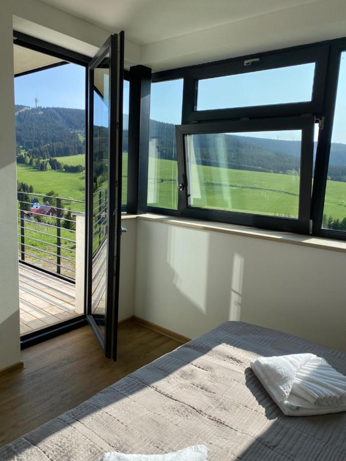 Apartment Enzian Loučná pod Klínovcem Eksteriør bilde